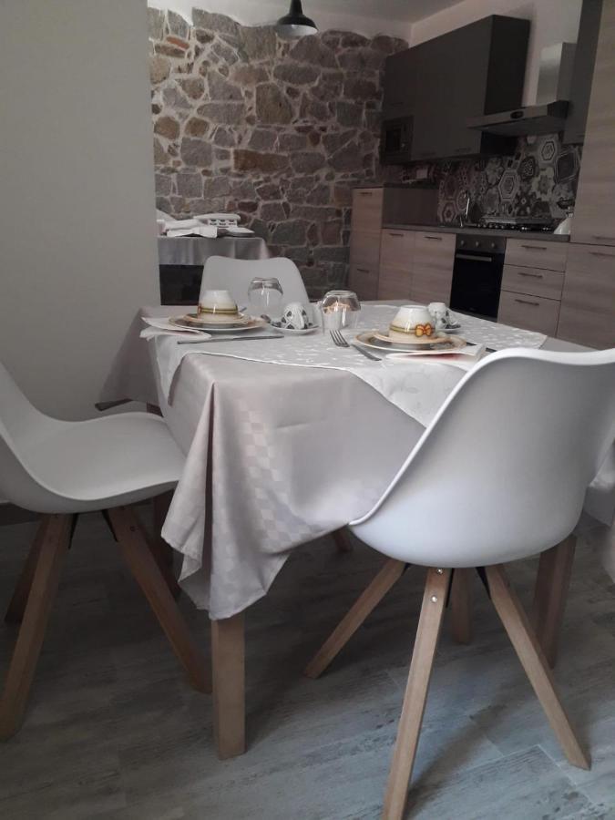 Bed and Breakfast viche viche Orgosolo Exterior foto