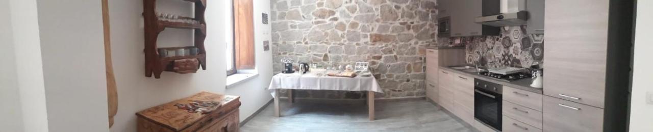 Bed and Breakfast viche viche Orgosolo Exterior foto