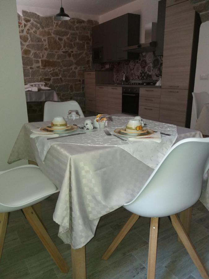 Bed and Breakfast viche viche Orgosolo Exterior foto